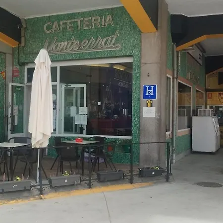 Hostal Restaurante Montserrat Hotel *