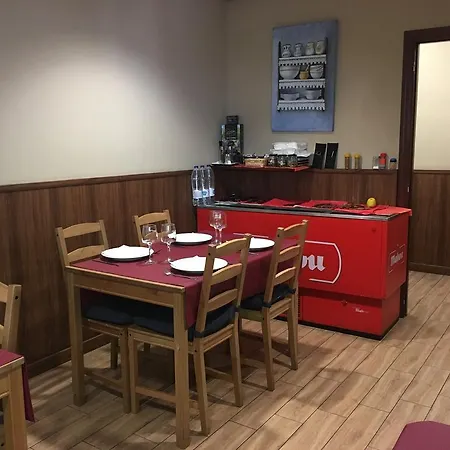 Ξενοδοχείο Hostal Restaurante Montserrat Peñaranda de Bracamonte