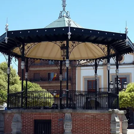 Hostal Restaurante Montserrat Hotel *