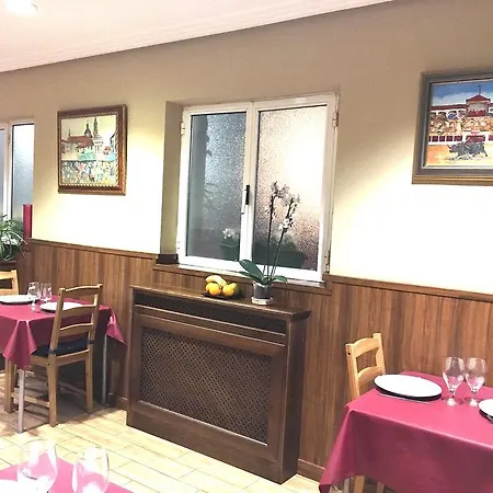 Hostal Restaurante Montserrat Ξενοδοχείο Peñaranda de Bracamonte
